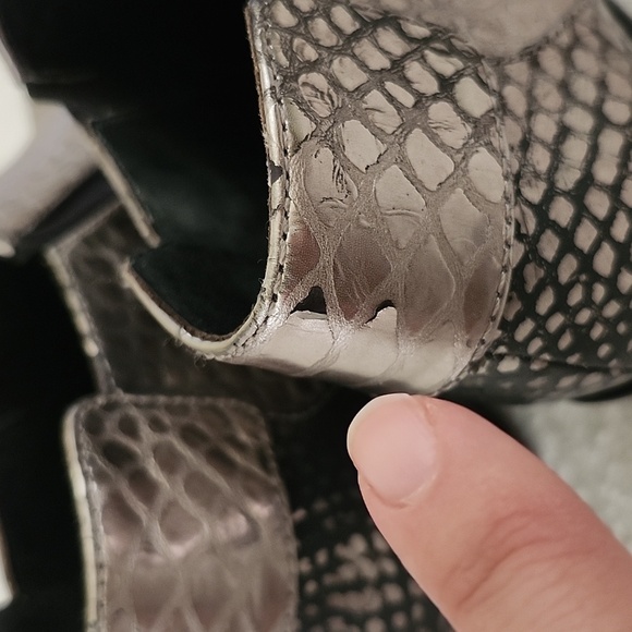 LAMB silver black reptile print leather pointed toe ankle booties Womens 6.5 - Picture 8 of 12